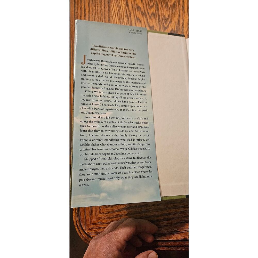 Danielle Steel The Butler Hardback Romance Novel - Picture 3 of 3